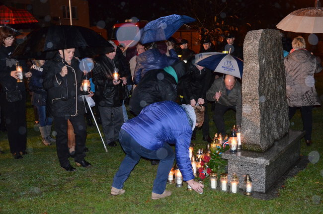 Święciechowianie solidarni z Francuzami (zdjęcia)