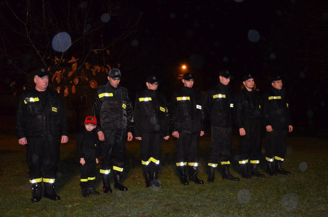 Święciechowianie solidarni z Francuzami (zdjęcia)