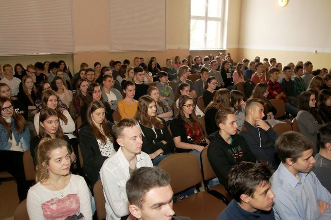 KWOKA po raz czwarty. Wystartowało 200 uczniów (zdjęcia)