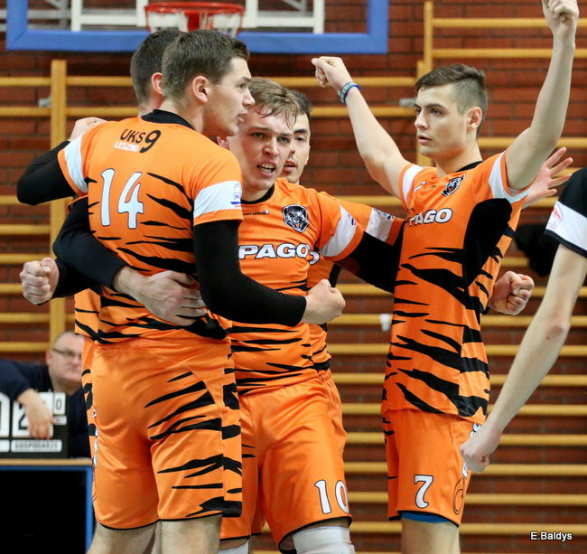 Siatkarze z kompletem (zdjęcia)