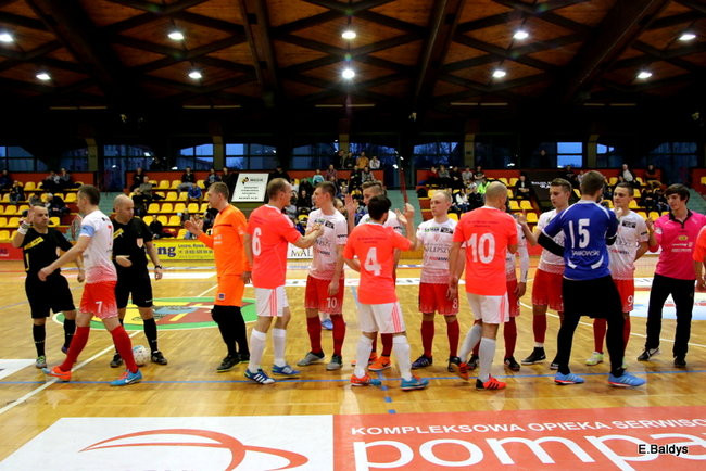 Porażka w Trapezie (zdjęcia)