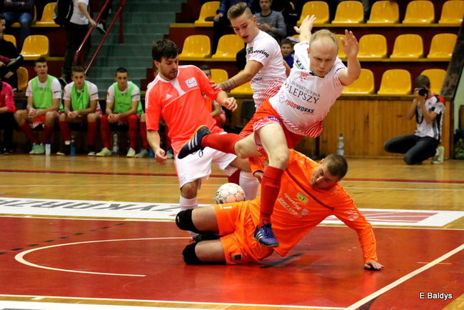 Porażka w Trapezie (zdjęcia)