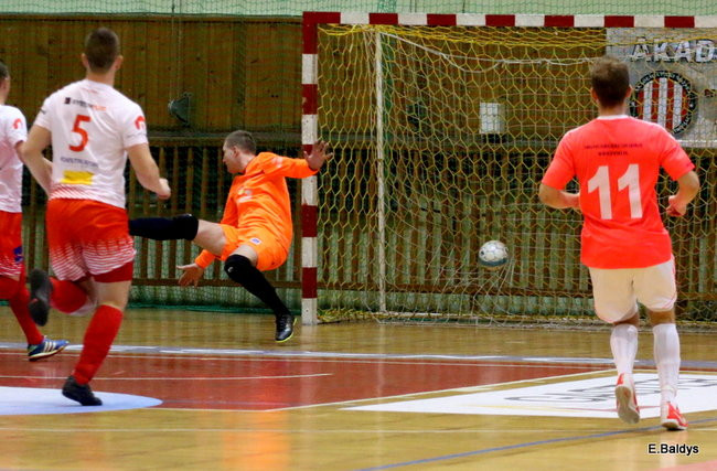 Porażka w Trapezie (zdjęcia)