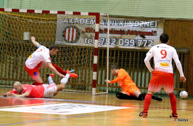 Porażka w Trapezie (zdjęcia)