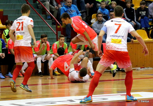 Porażka w Trapezie (zdjęcia)