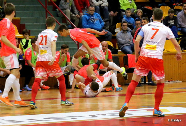 Porażka w Trapezie (zdjęcia)