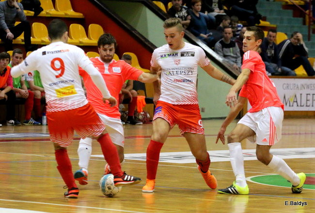 Porażka w Trapezie (zdjęcia)