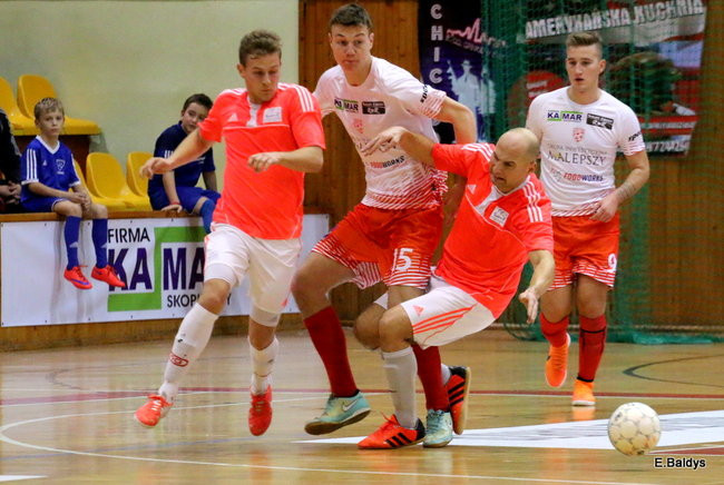 Porażka w Trapezie (zdjęcia)