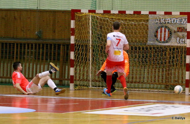 Porażka w Trapezie (zdjęcia)