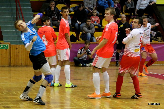 Porażka w Trapezie (zdjęcia)