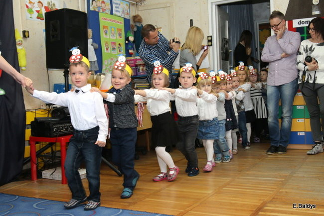 Pasowanie Krasnali i Biedronek w PM 19 (zdjęcia)