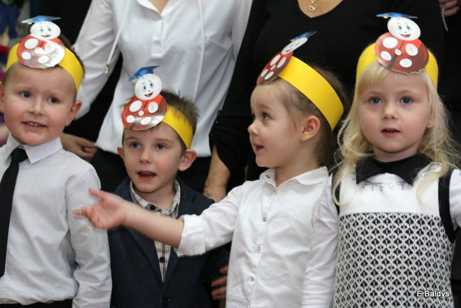 Pasowanie Krasnali i Biedronek w PM 19 (zdjęcia)