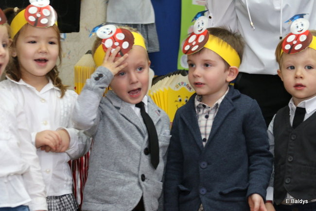 Pasowanie Krasnali i Biedronek w PM 19 (zdjęcia)