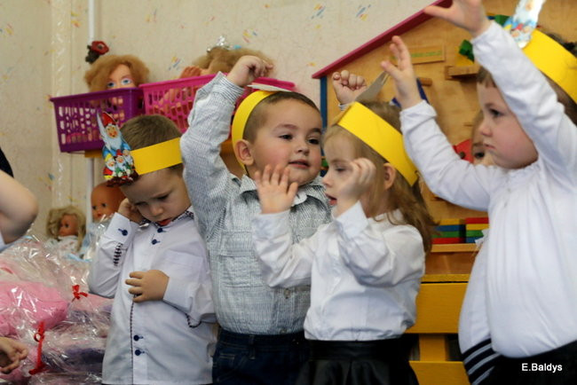 Pasowanie Krasnali i Biedronek w PM 19 (zdjęcia)