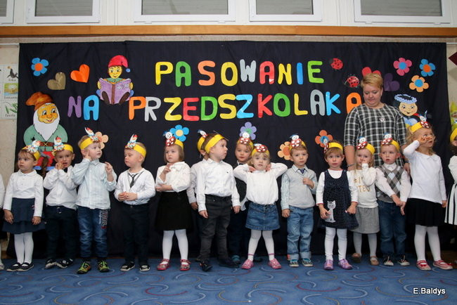 Pasowanie Krasnali i Biedronek w PM 19 (zdjęcia)