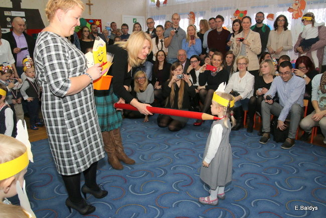 Pasowanie Krasnali i Biedronek w PM 19 (zdjęcia)