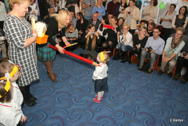 Pasowanie Krasnali i Biedronek w PM 19 (zdjęcia)