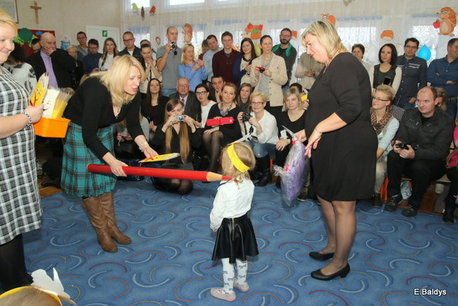 Pasowanie Krasnali i Biedronek w PM 19 (zdjęcia)