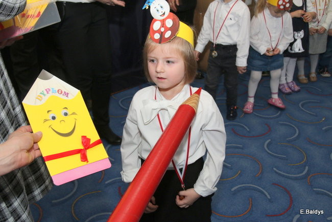 Pasowanie Krasnali i Biedronek w PM 19 (zdjęcia)