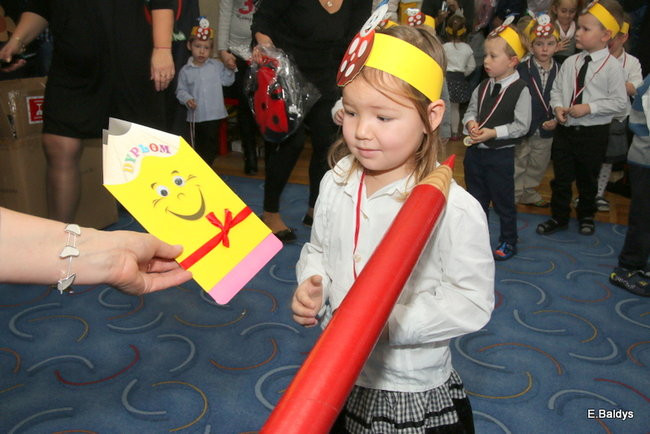 Pasowanie Krasnali i Biedronek w PM 19 (zdjęcia)