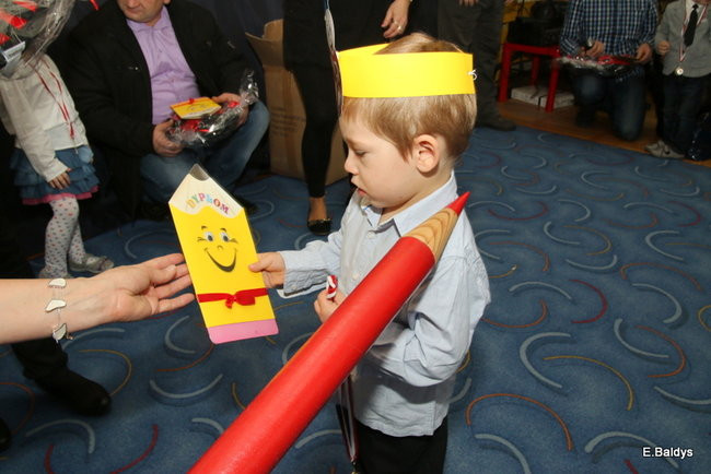 Pasowanie Krasnali i Biedronek w PM 19 (zdjęcia)