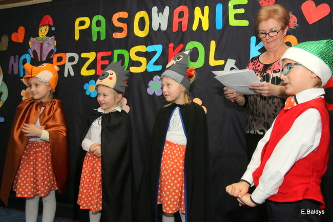 Pasowanie Krasnali i Biedronek w PM 19 (zdjęcia)