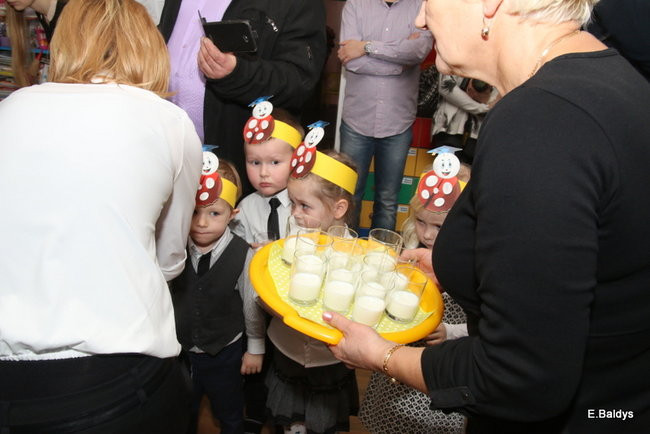 Pasowanie Krasnali i Biedronek w PM 19 (zdjęcia)