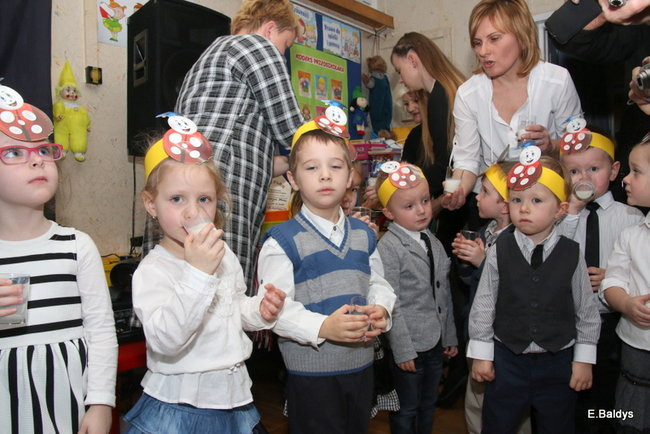 Pasowanie Krasnali i Biedronek w PM 19 (zdjęcia)