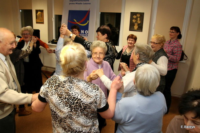 W tańcu zapominają o chorobie (zdjęcia)