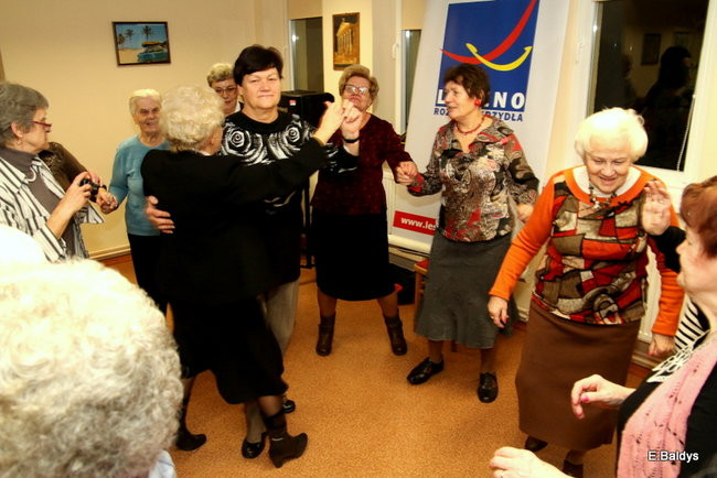 W tańcu zapominają o chorobie (zdjęcia)