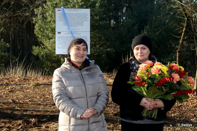 Tablice odsłonięte (zdjęcia)