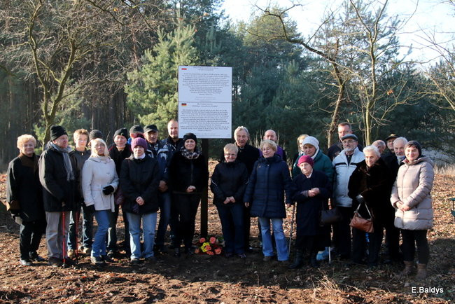 Tablice odsłonięte (zdjęcia)