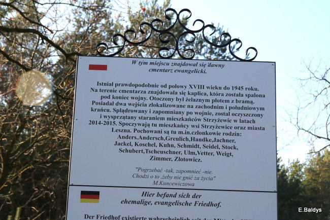 Tablice odsłonięte (zdjęcia)