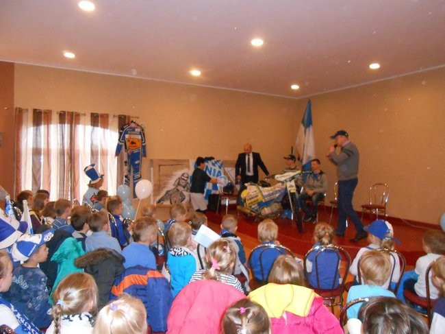 Żużlowcy Unii w Przedszkolu w Kłodzie (zdjęcia)