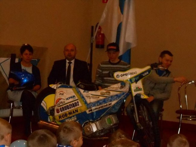 Żużlowcy Unii w Przedszkolu w Kłodzie (zdjęcia)