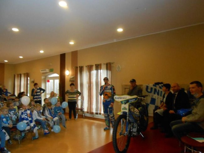 Żużlowcy Unii w Przedszkolu w Kłodzie (zdjęcia)