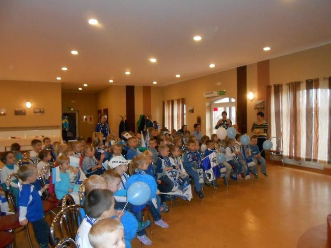 Żużlowcy Unii w Przedszkolu w Kłodzie (zdjęcia)
