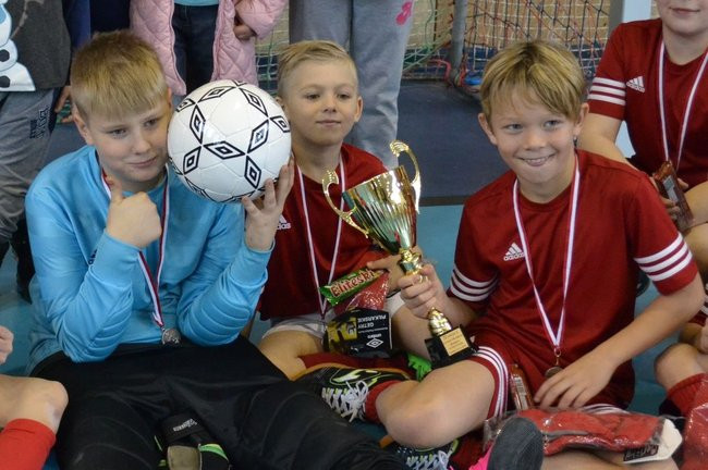 Turniej piłkarski w Drobninie (dużo zdjęć)