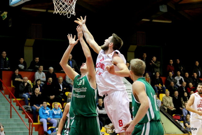 Zwycięstwo dla kapitana (zdjęcia)