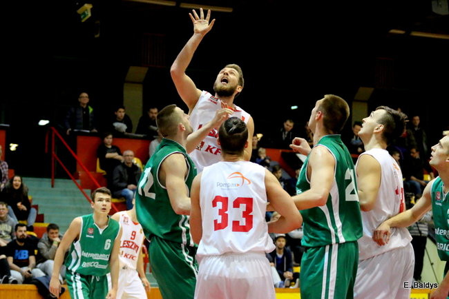 Zwycięstwo dla kapitana (zdjęcia)