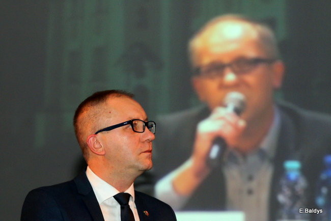 Prezydent pod ostrzałem (zdjęcia)