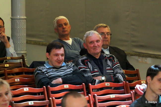 Prezydent pod ostrzałem (zdjęcia)