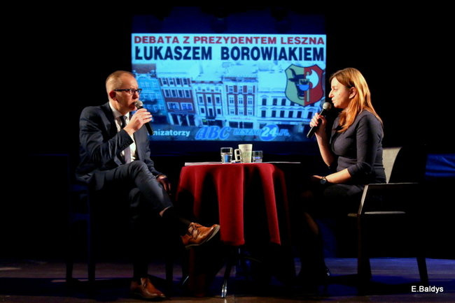 Prezydent pod ostrzałem (zdjęcia)