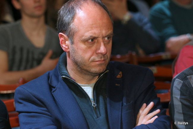 Prezydent pod ostrzałem (zdjęcia)