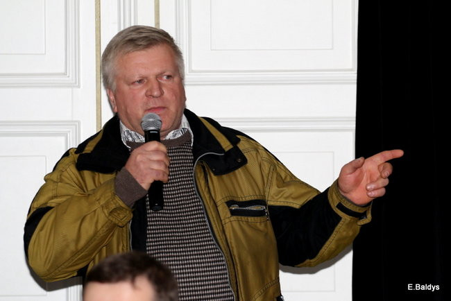 Prezydent pod ostrzałem (zdjęcia)