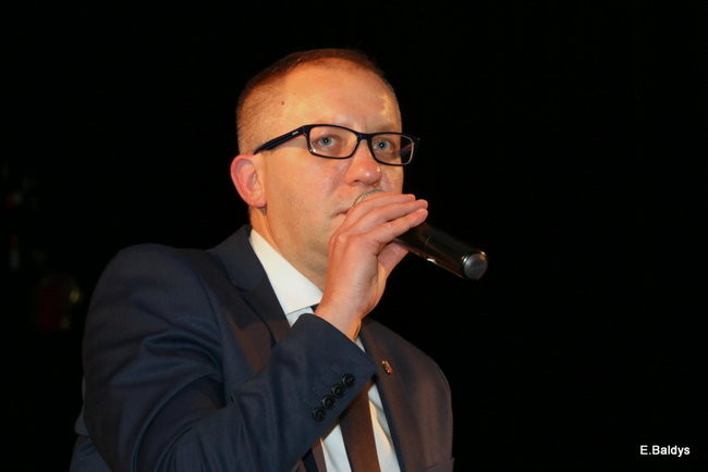 Prezydent pod ostrzałem (zdjęcia)