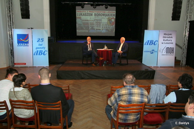 Prezydent pod ostrzałem (zdjęcia)