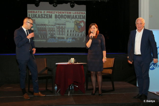 Prezydent pod ostrzałem (zdjęcia)