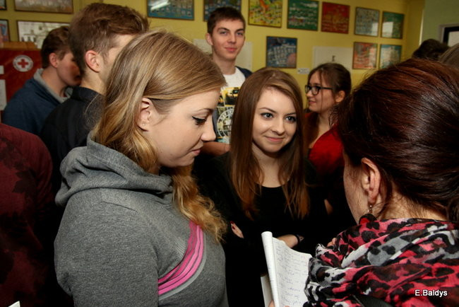 Szkolna kolejka do oddania krwi ( zdjęcia)