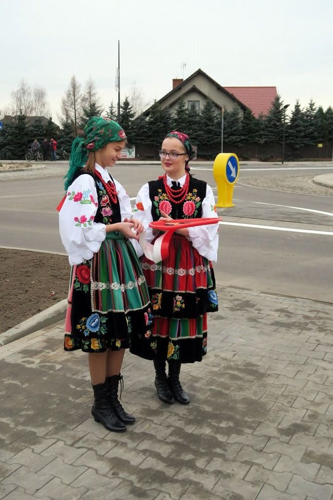 Rondo i droga oficjalnie oddane do użytku (zdjęcia)